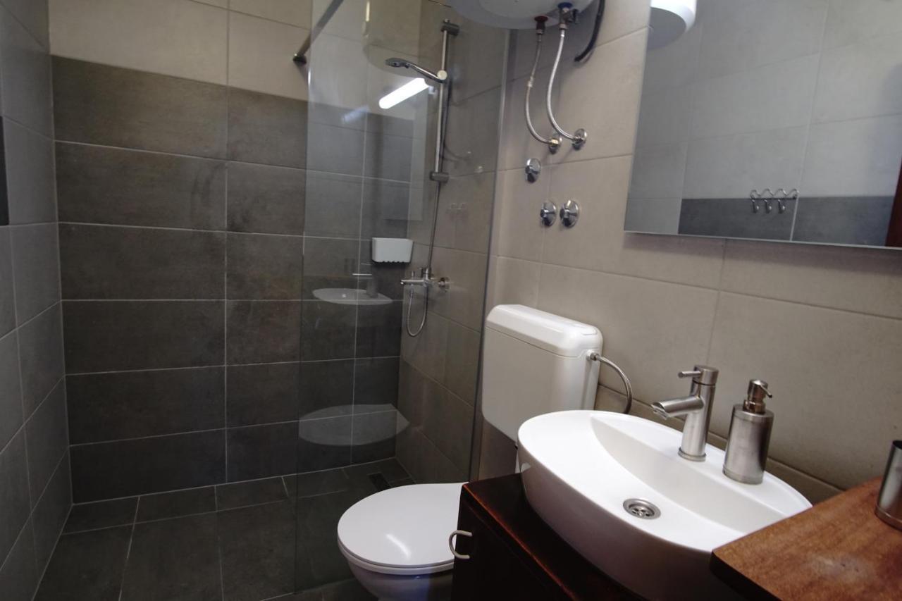 Apartments Podatok 4 Примоштен Экстерьер фото